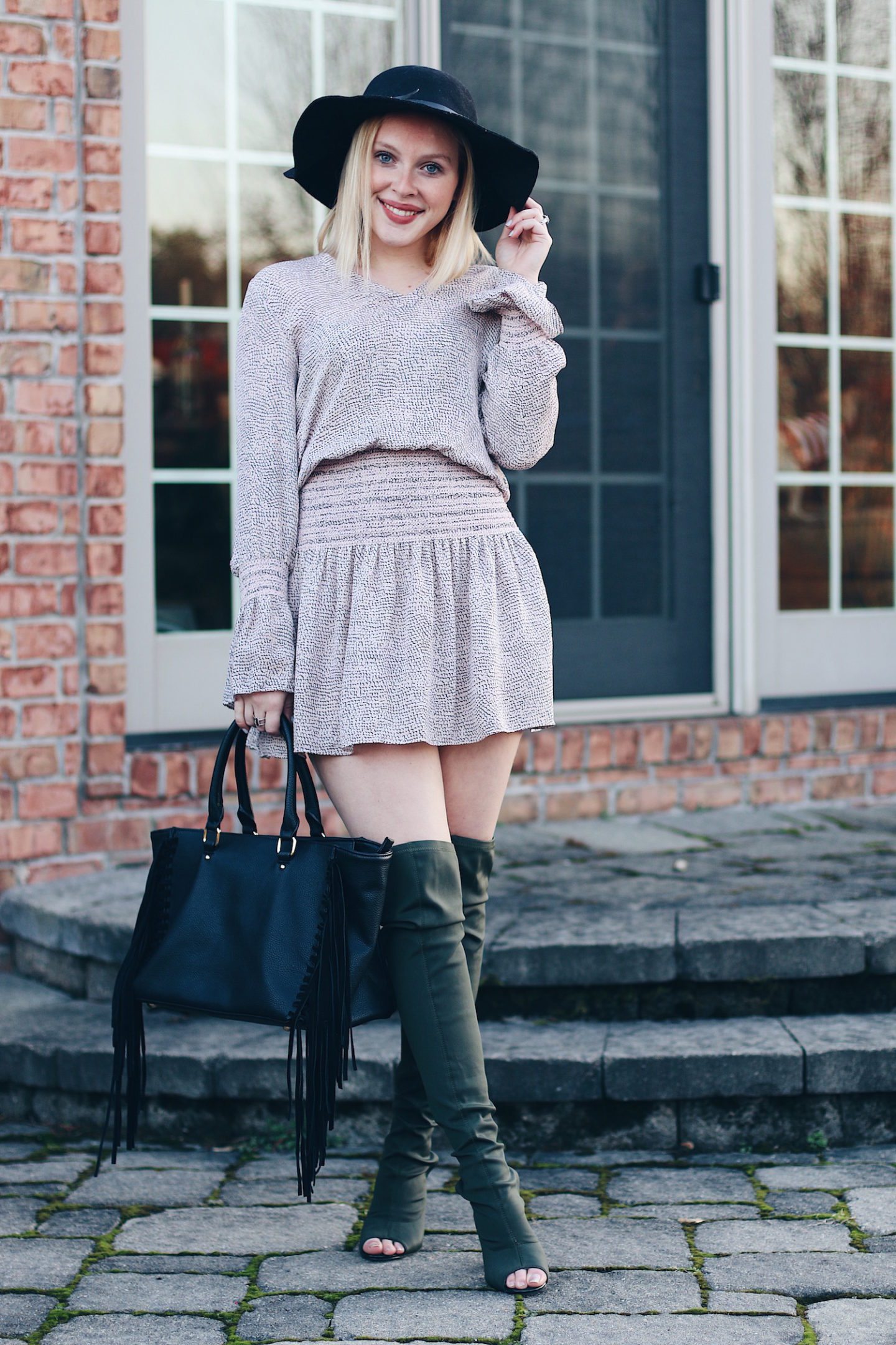 3 Easy And Failproof Ways To Style Over The Knee Boots Holly Habeck