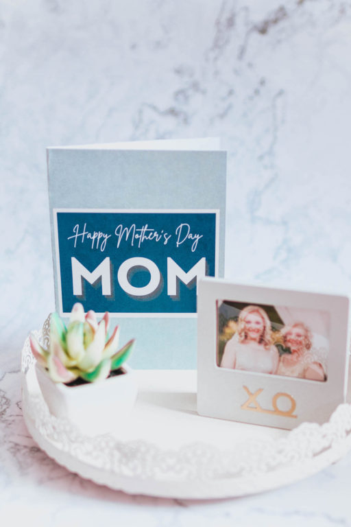 10 Free Printable Mothers Day Cards She'll Love - The Honeyed