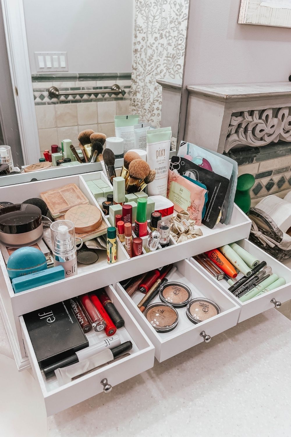 How to Organize Makeup Drawers Fast (with the BEST Organizers!)