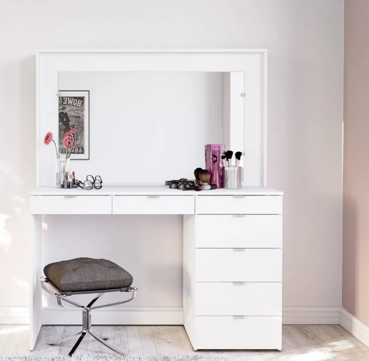 50 Amazing Makeup Vanity Ideas You Need, Mirror Vanity Setup