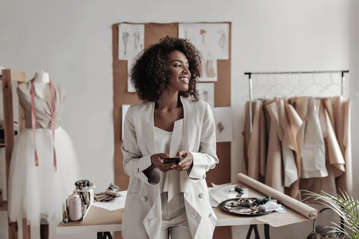 The Entrepreneurial Designer: Building Your Brand from Scratch