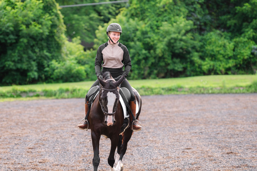 Womens equestrian clothing and riding pants